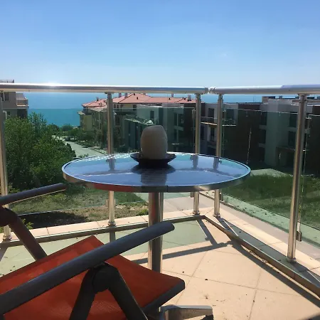 דירה Black Sea Meadows *